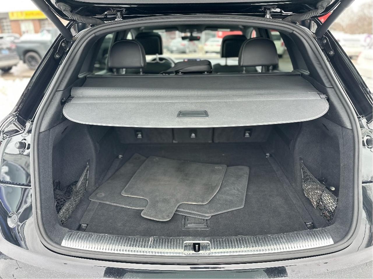 2018 Audi SQ5 Progressiv Premium Plus Photo