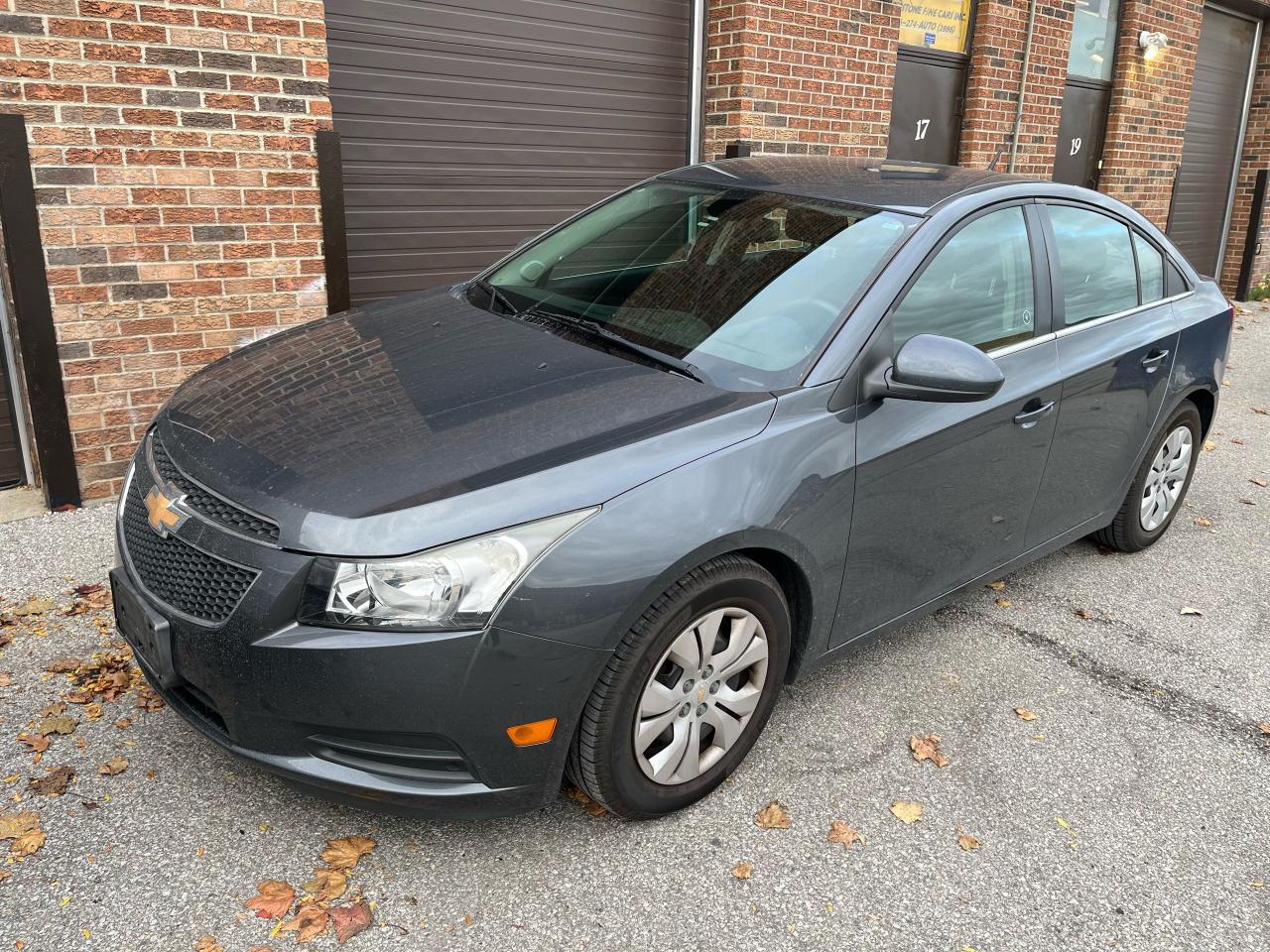 2013 Chevrolet Cruze LT - Photo #5