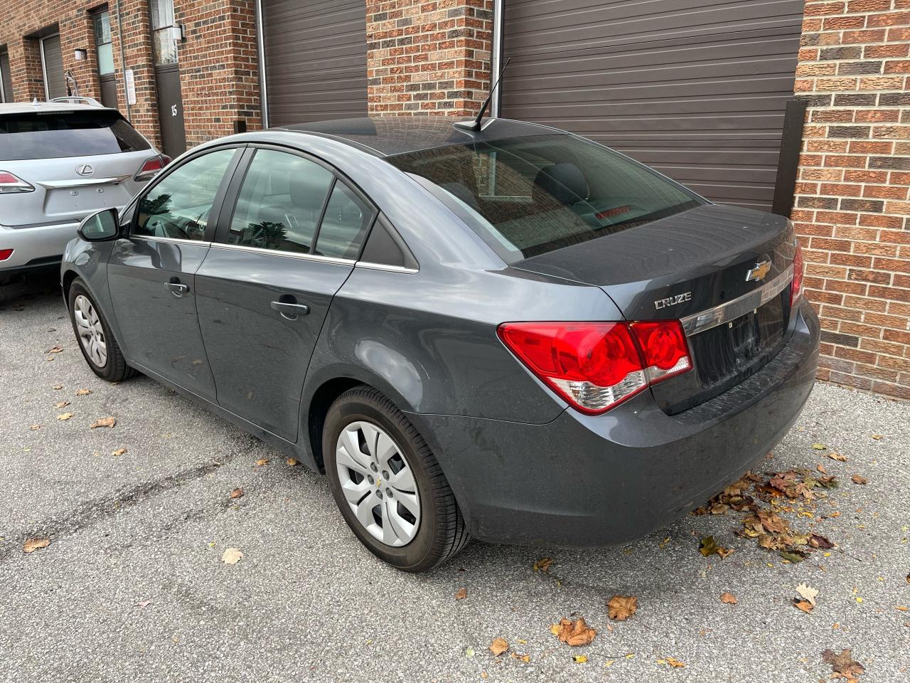 2013 Chevrolet Cruze LT - Photo #6