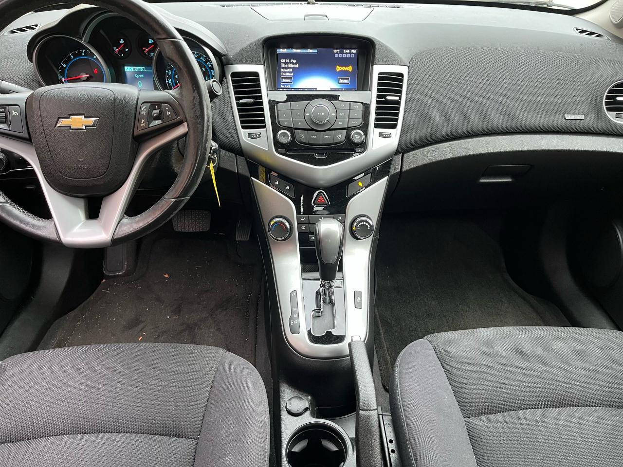 2013 Chevrolet Cruze LT - Photo #9