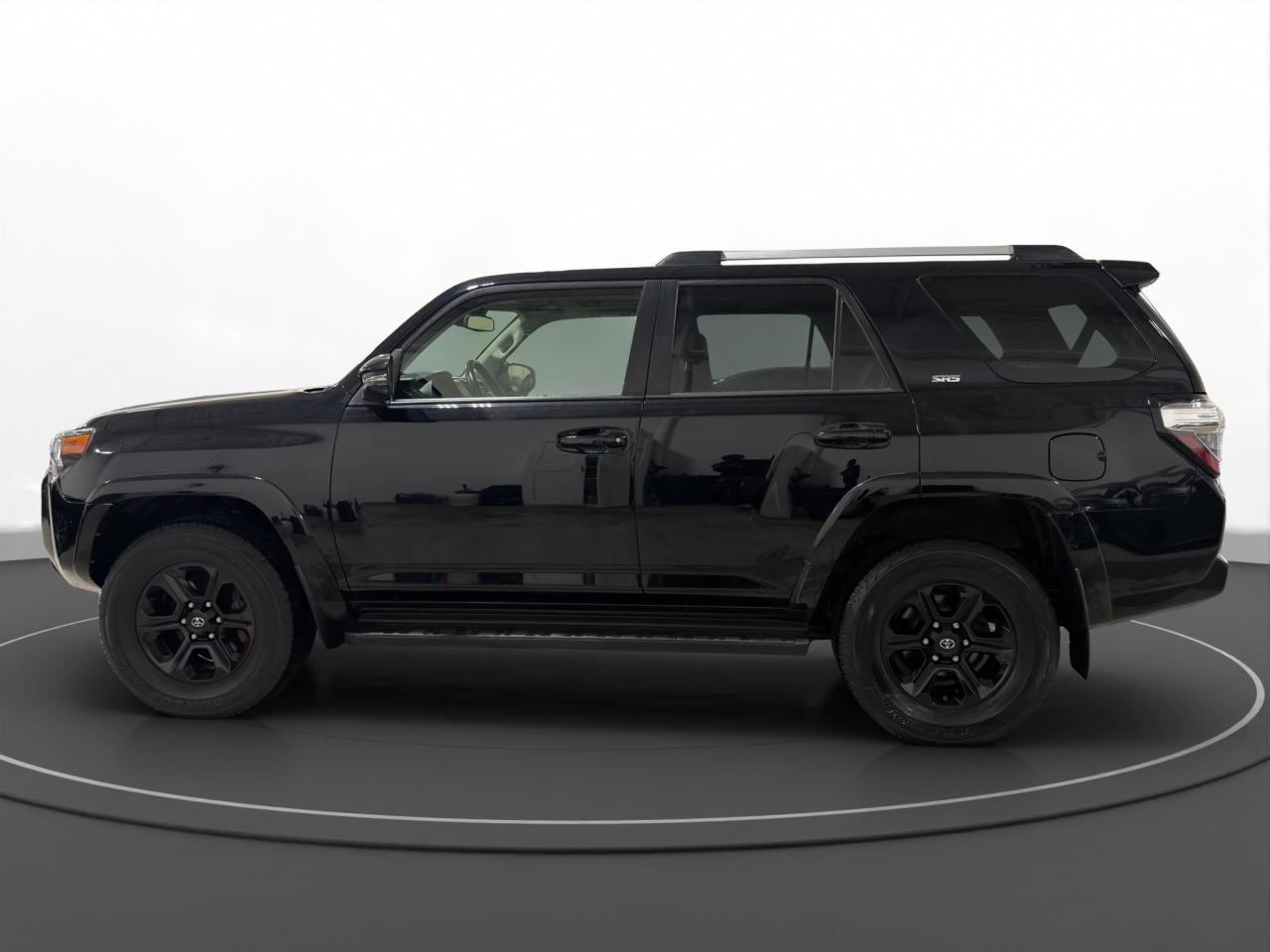 2021 Toyota 4Runner 4WD - Photo #4