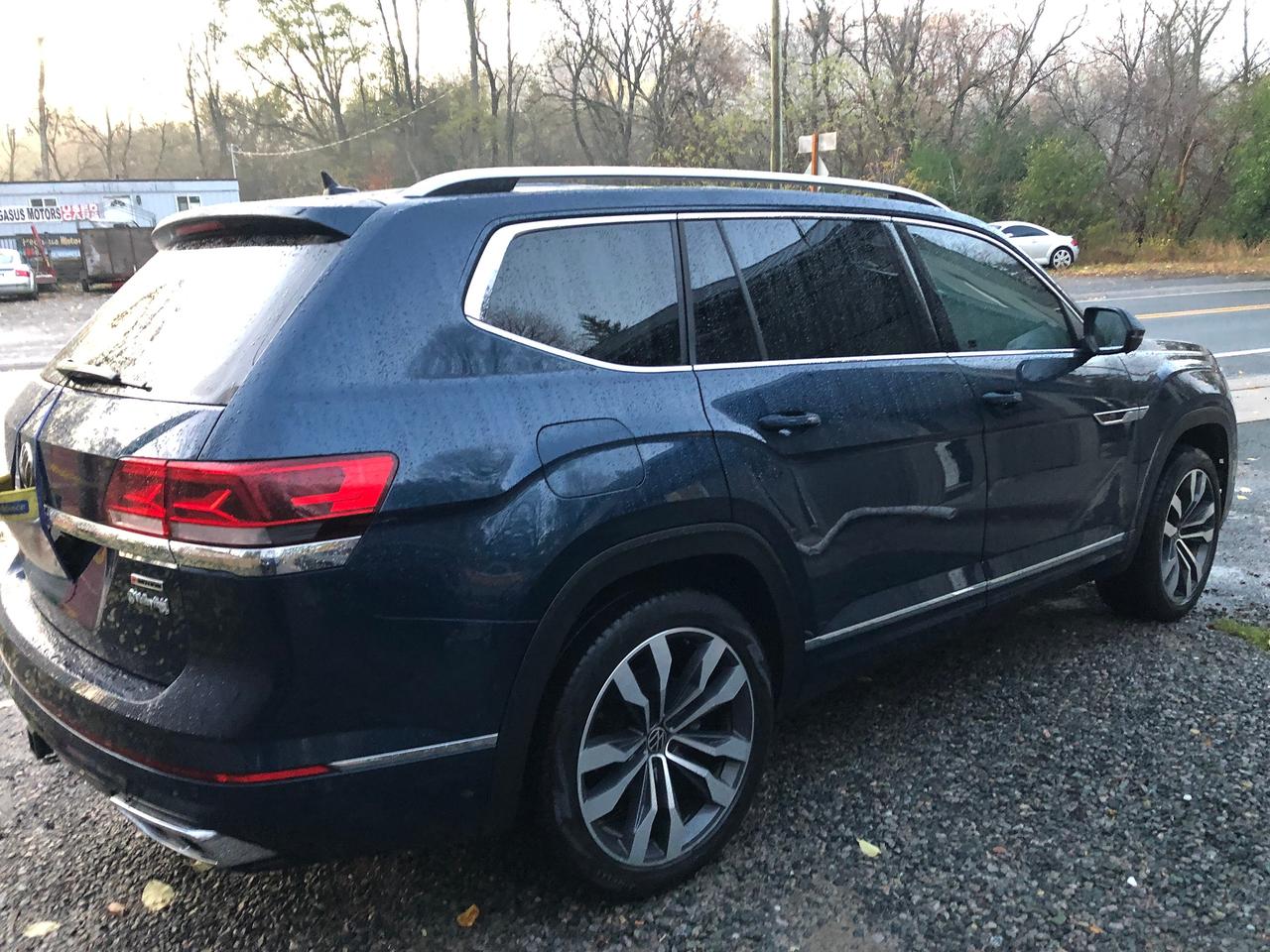 2022 Volkswagen Atlas Execline R Photo4