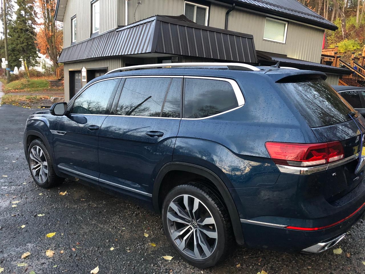 2022 Volkswagen Atlas Execline R - Photo #7