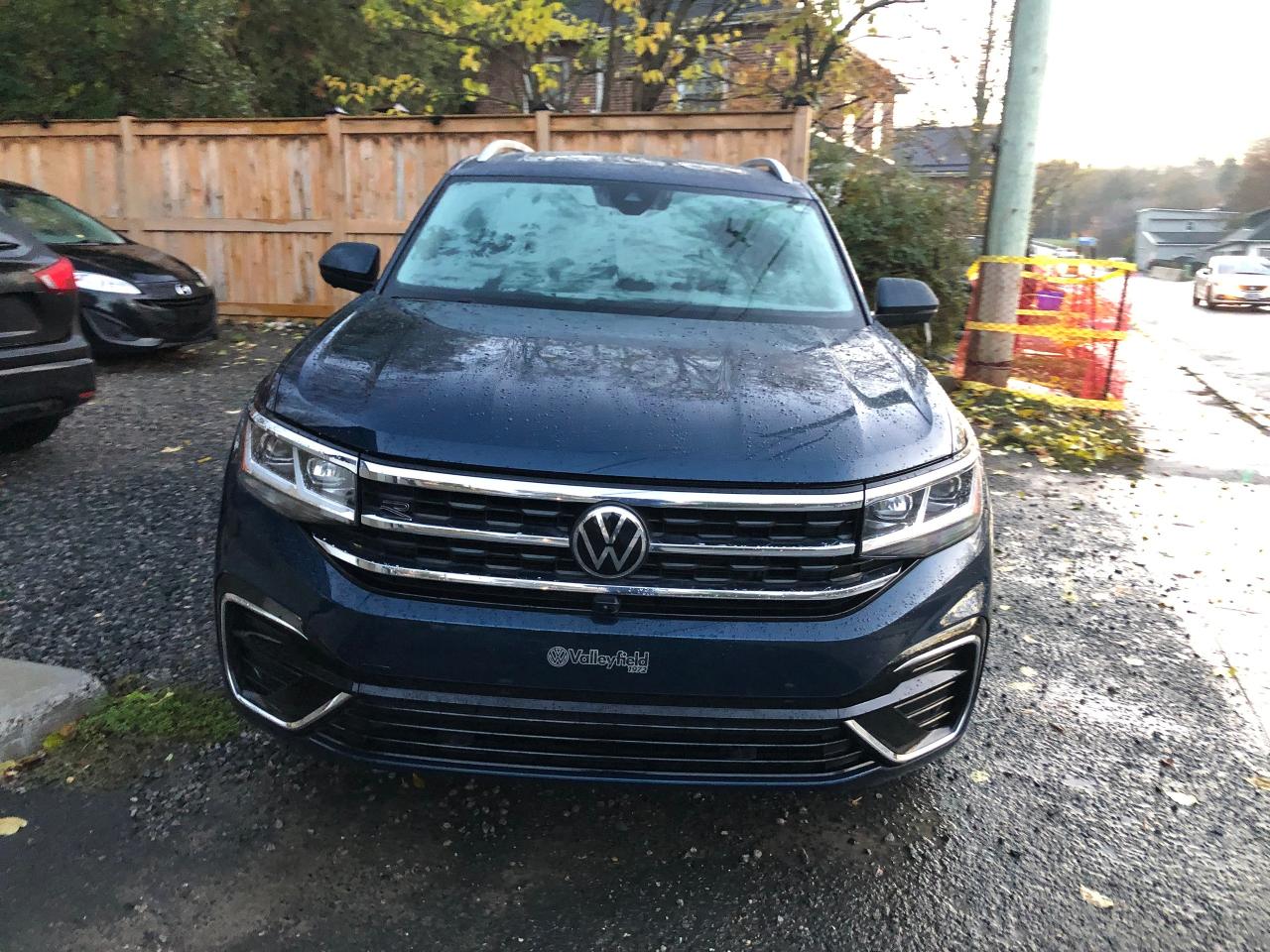 2022 Volkswagen Atlas Execline R - Photo #2
