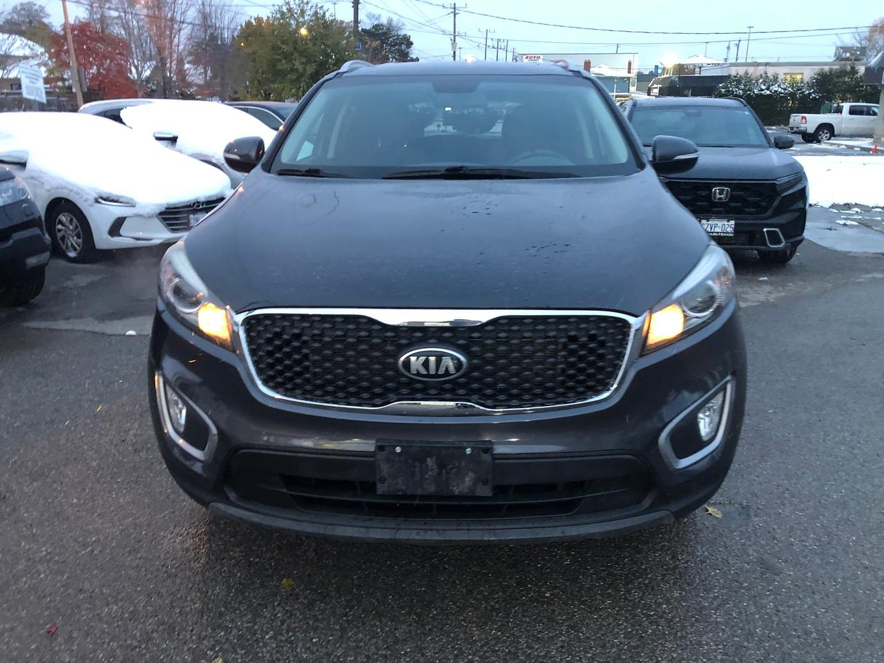 2018 Kia Sorento LX AWD - Photo #2