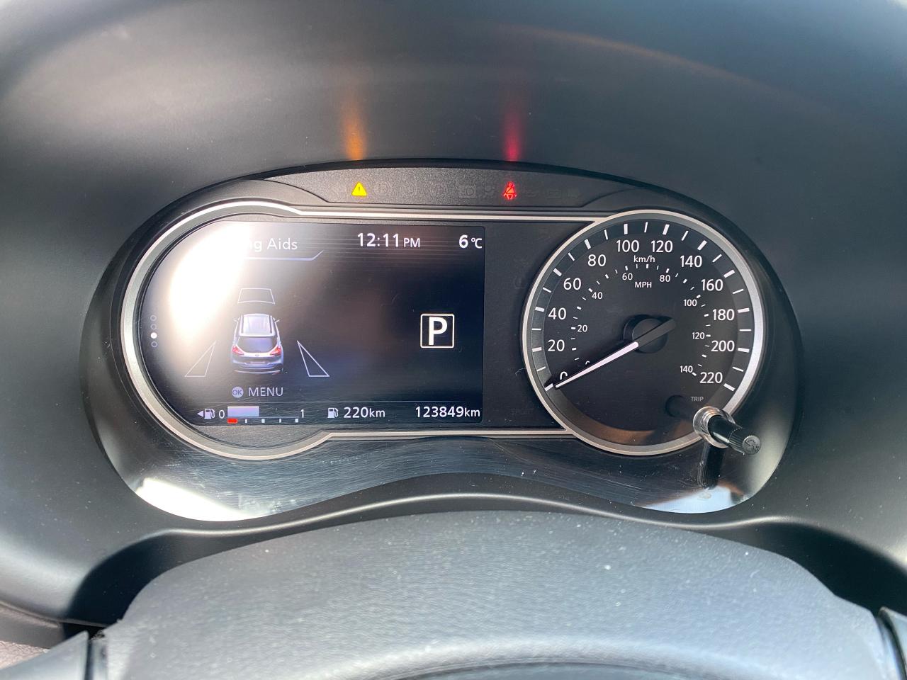 2019 Nissan Kicks SV FWD - Photo #9