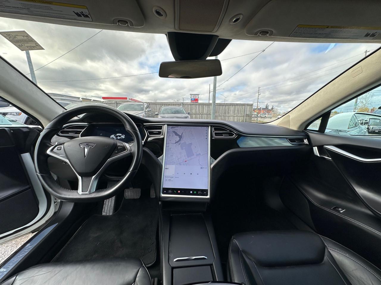 2016 Tesla Model S 85D, 35KMS, NO ACCIDENTS, FREE SUPERCHARGING, CERT - Photo #11