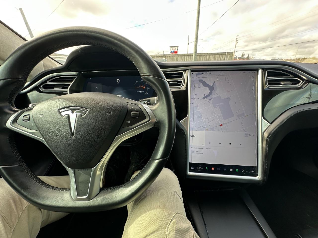 2016 Tesla Model S 85D, 35KMS, NO ACCIDENTS, FREE SUPERCHARGING, CERT - Photo #14