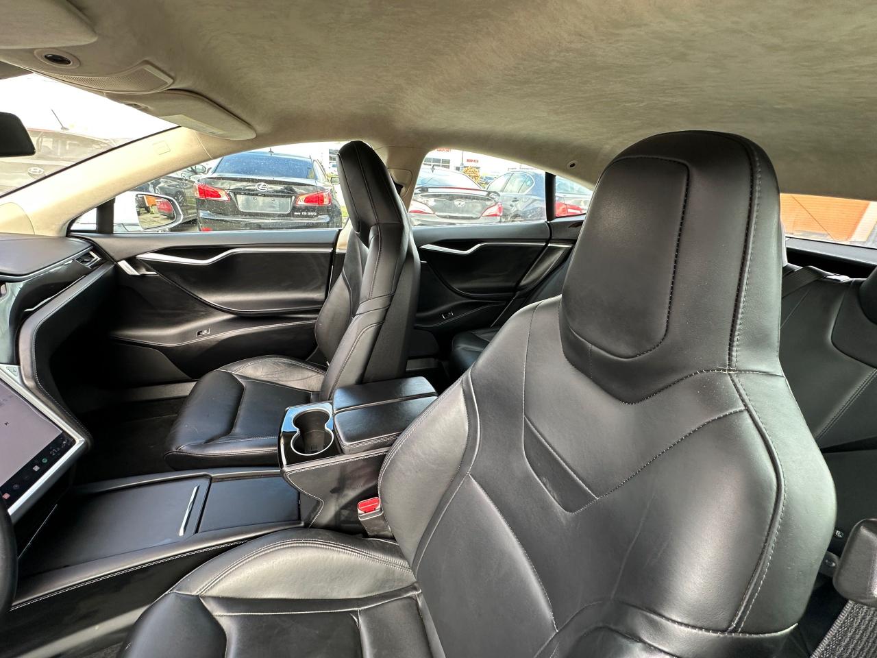 2016 Tesla Model S 85D, 35KMS, NO ACCIDENTS, FREE SUPERCHARGING, CERT - Photo #12