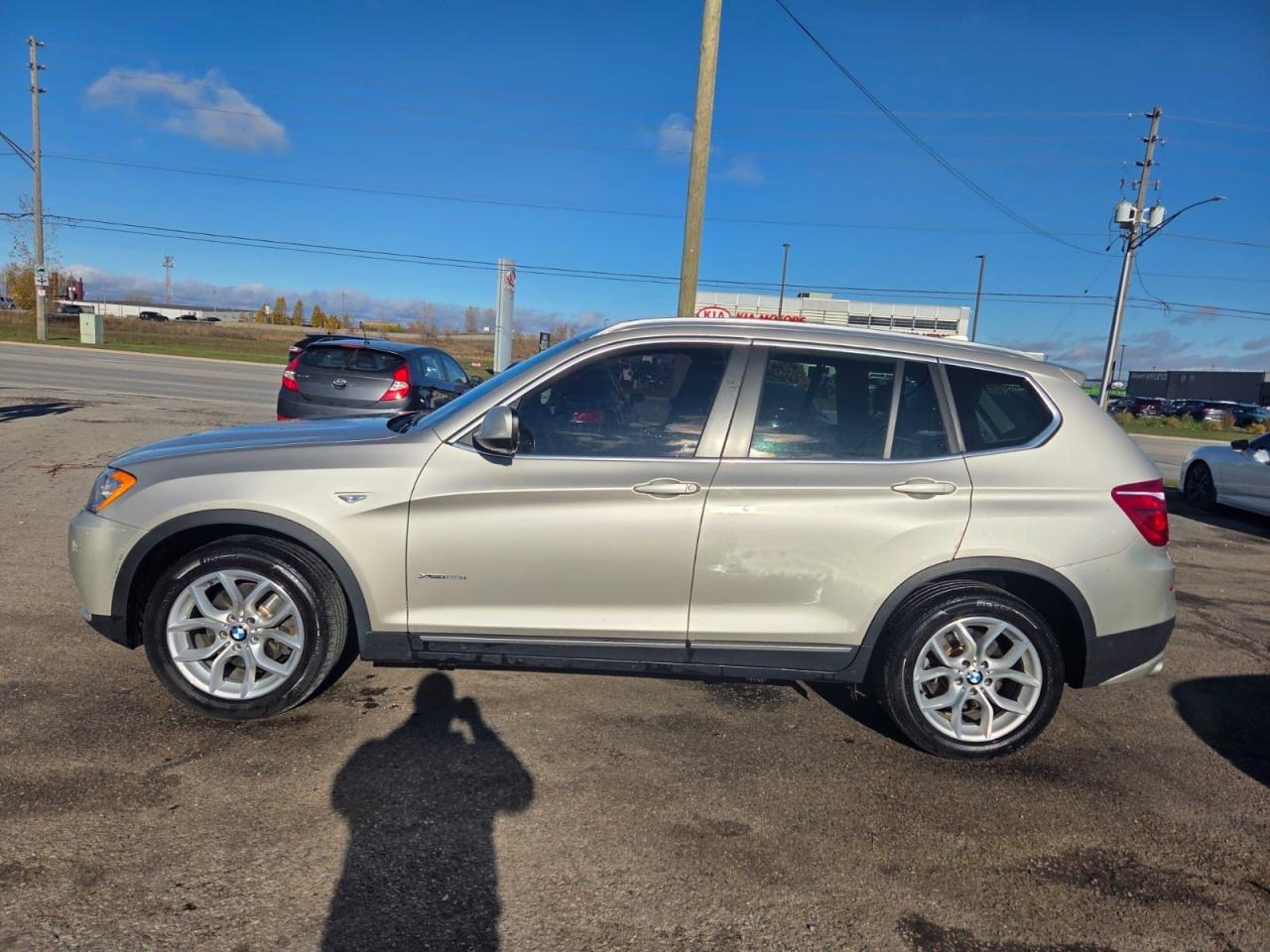 2014 BMW X3 xDrive28i, AWD, 4CYL, ONLY 56,000KMS, CERTIFIED - Photo #2
