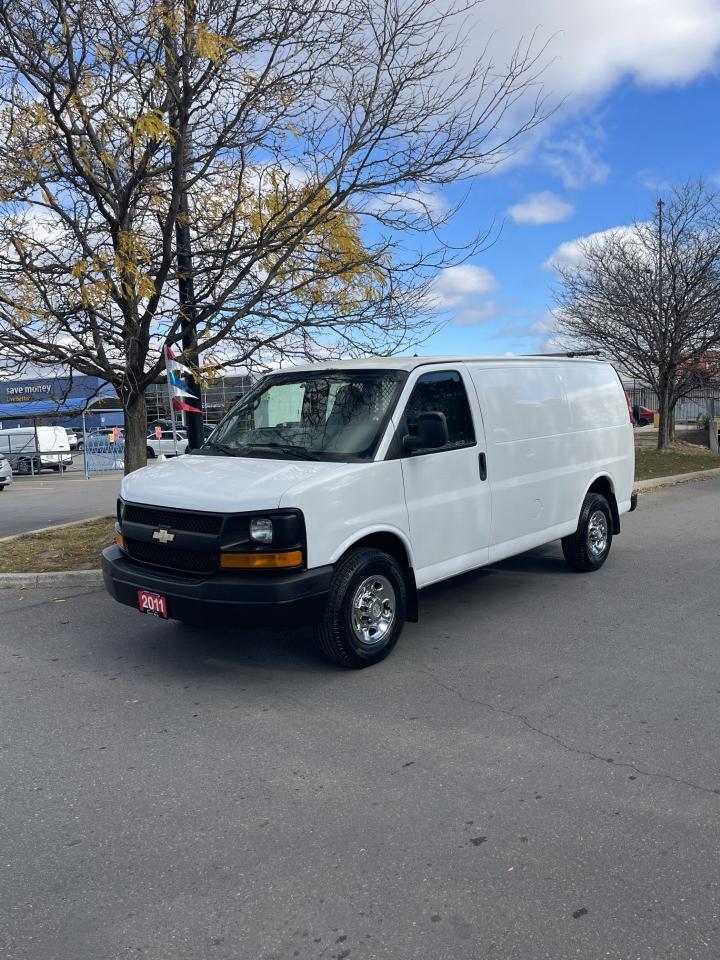 2011 Chevrolet Express Cargo Van 3500 1 TON   ONLY 171,000 KMS Photo0