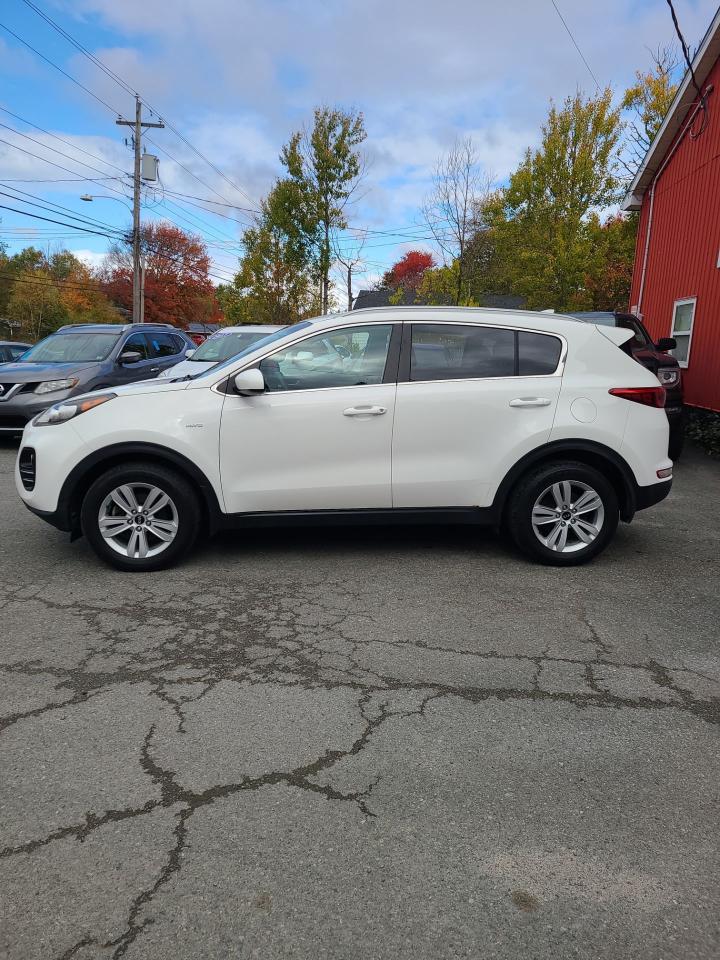 2017 Kia Sportage LX - Photo #2