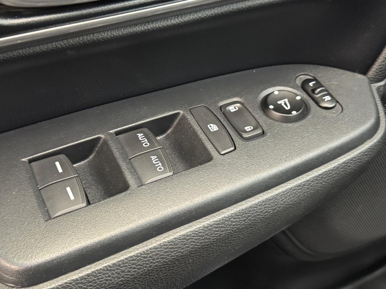 2018 Honda CR-V EX-L AWD+New Brakes+Roof+Leather+CLEAN CARFAX Photo