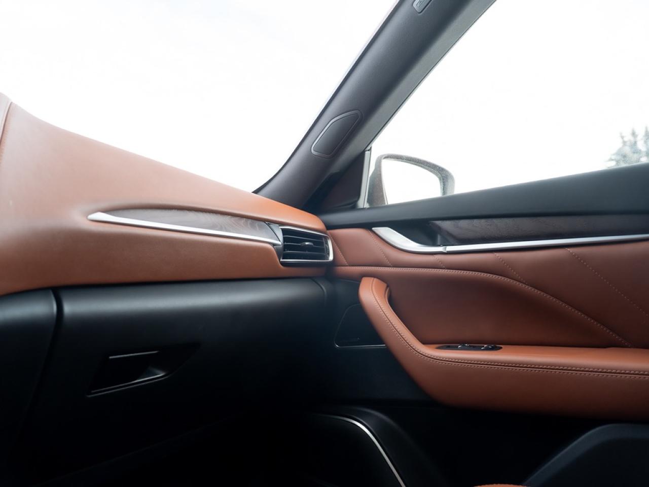 2021 Maserati Levante GranLusso 3.0L  ONLY 19,532 KMS Photo13