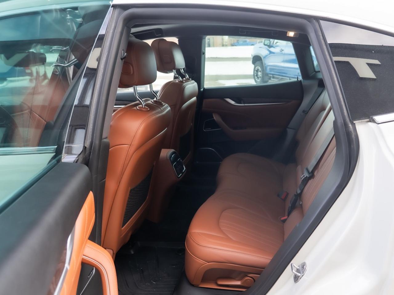 2021 Maserati Levante GranLusso 3.0L  ONLY 19,532 KMS Photo17