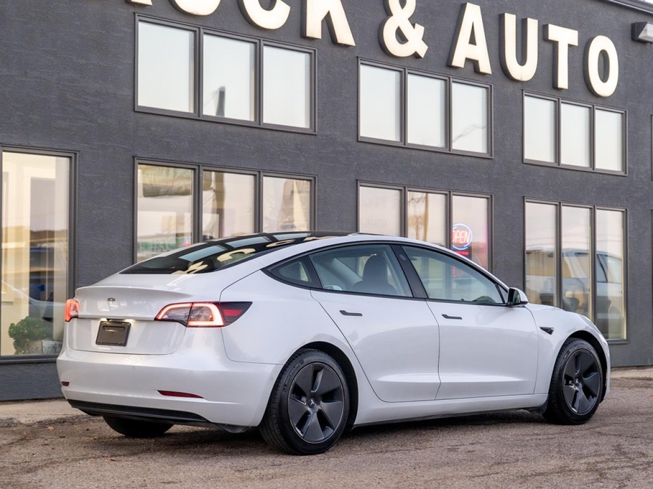 2021 Tesla Model 3 Standard Range Plus RWD Photo5