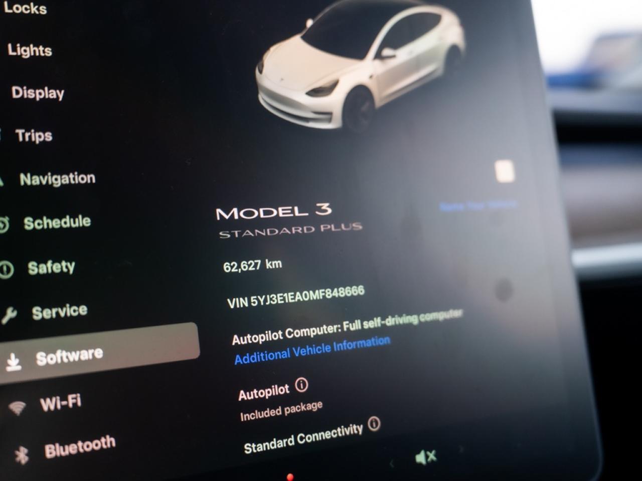 2021 Tesla Model 3 Standard Range Plus RWD Photo15