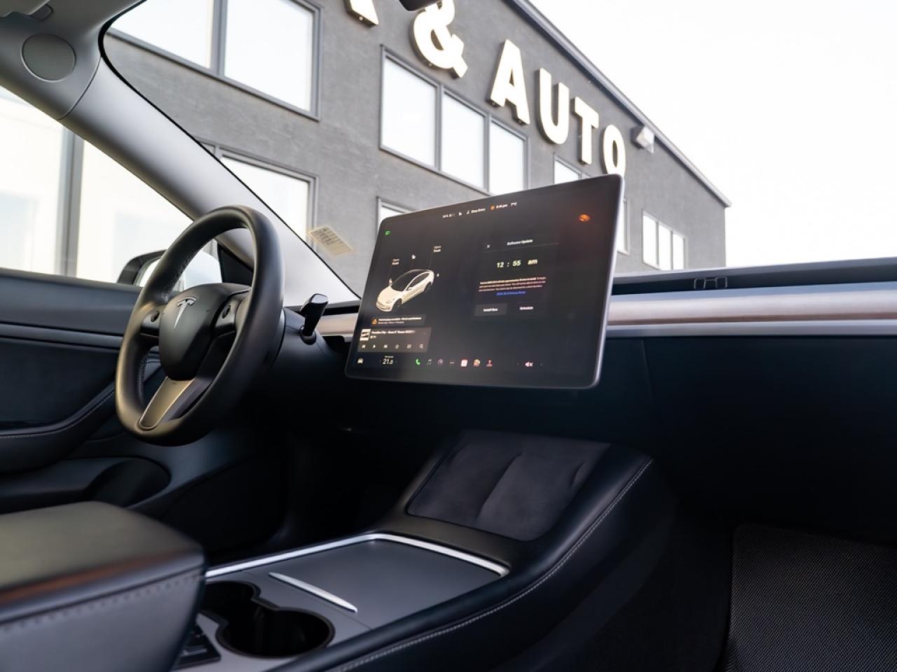 2021 Tesla Model 3 Standard Range Plus RWD Photo20