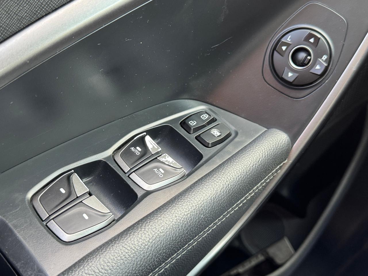 2018 Hyundai Santa Fe Sport SE AWD+New Brakes+Leather+Roof+CLEAN CARFAX Photo97