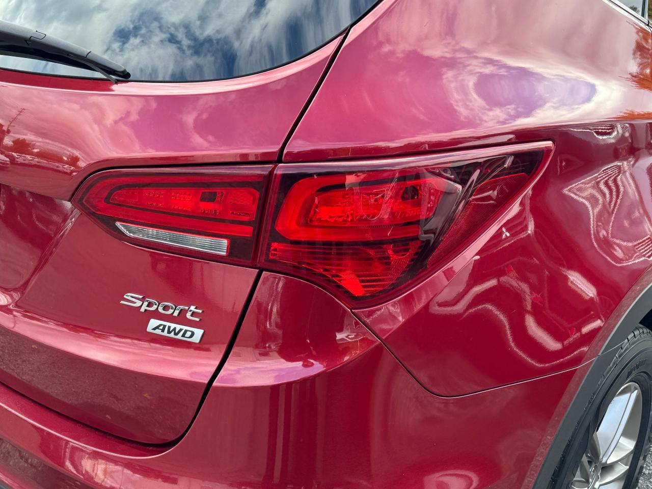 2018 Hyundai Santa Fe Sport SE AWD+New Brakes+Leather+Roof+CLEAN CARFAX Photo108