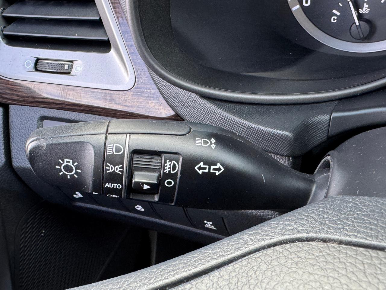 2018 Hyundai Santa Fe Sport SE AWD+New Brakes+Leather+Roof+CLEAN CARFAX Photo41