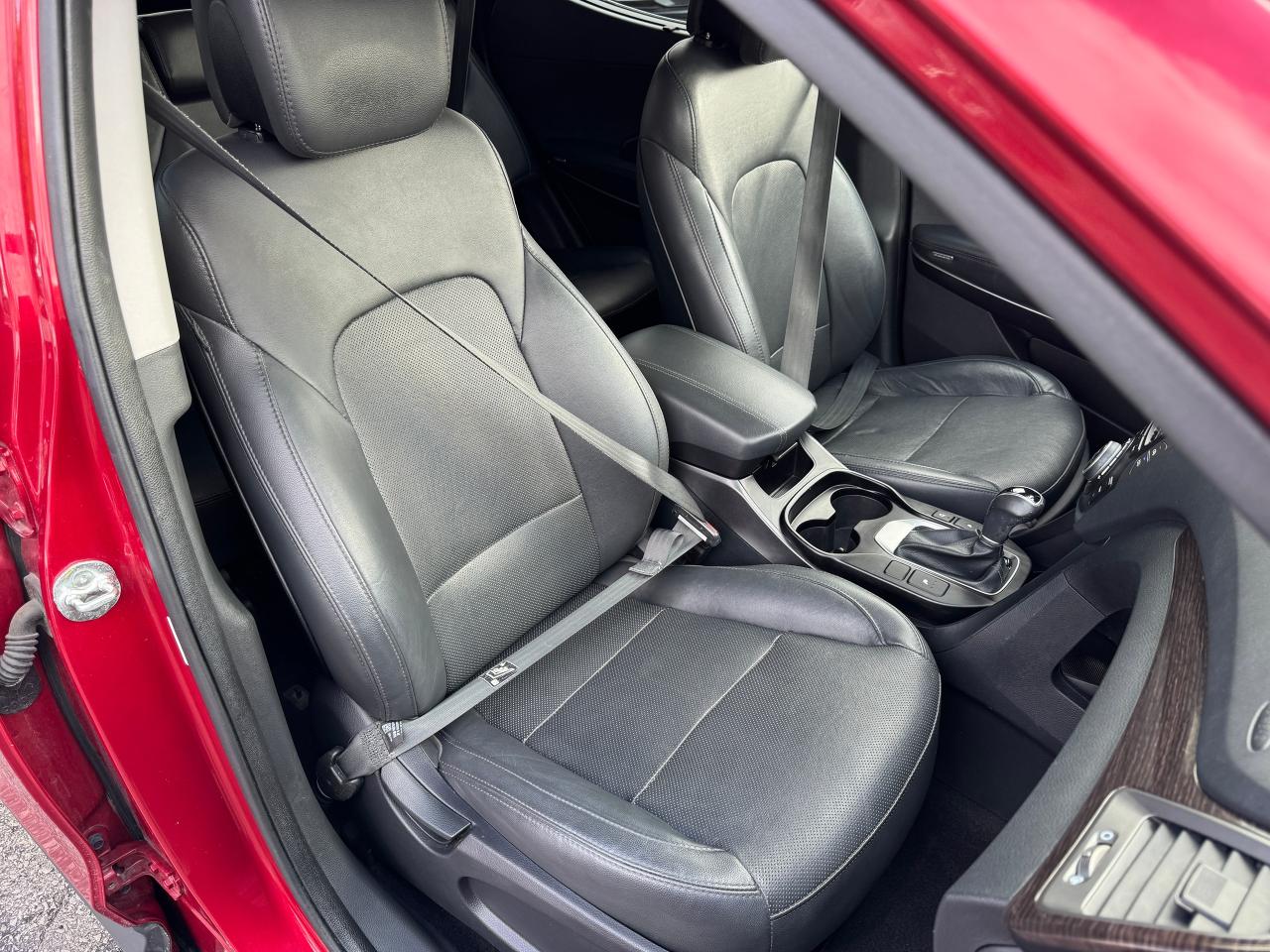 2018 Hyundai Santa Fe Sport SE AWD+New Brakes+Leather+Roof+CLEAN CARFAX Photo24