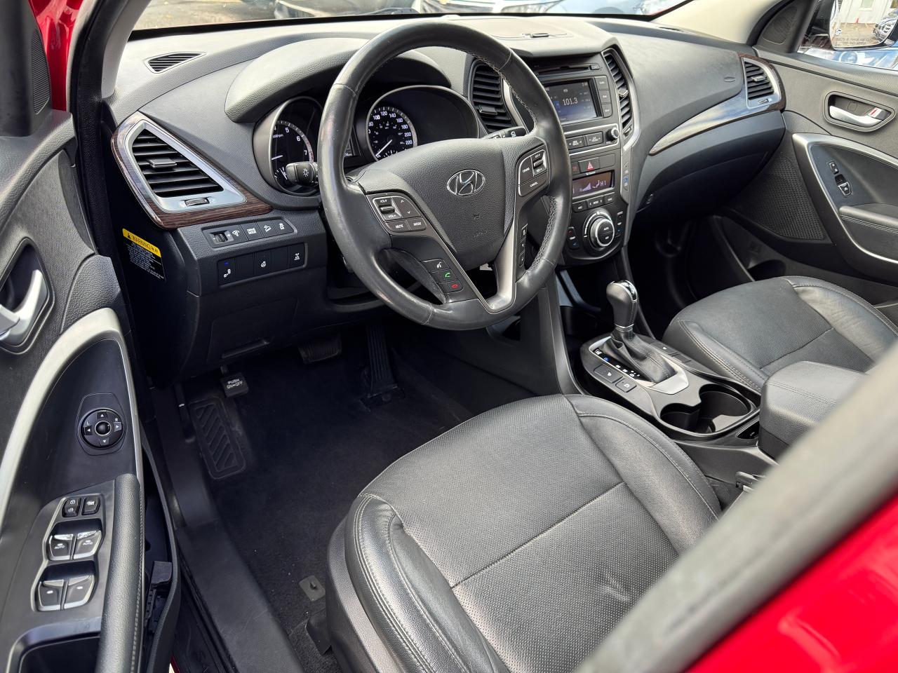 2018 Hyundai Santa Fe Sport SE AWD+New Brakes+Leather+Roof+CLEAN CARFAX Photo20