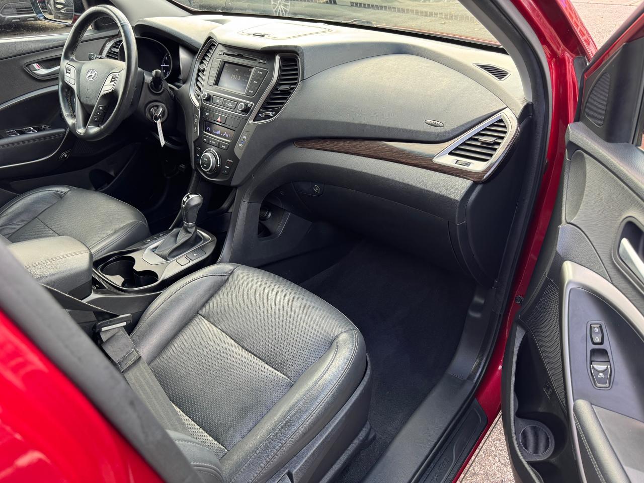 2018 Hyundai Santa Fe Sport SE AWD+New Brakes+Leather+Roof+CLEAN CARFAX Photo77