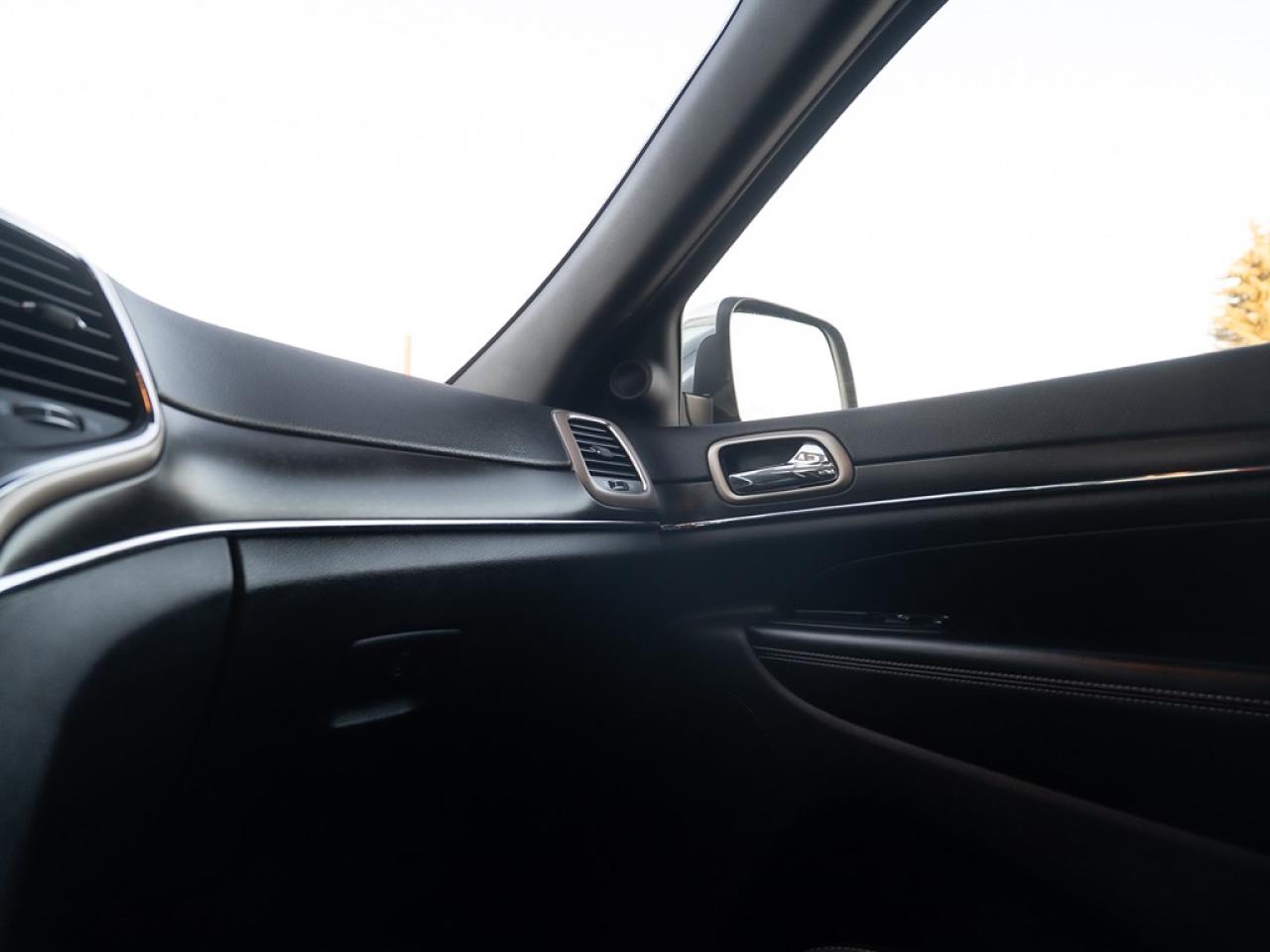 2015 Jeep Grand Cherokee 4WD 4Dr Limited Photo12