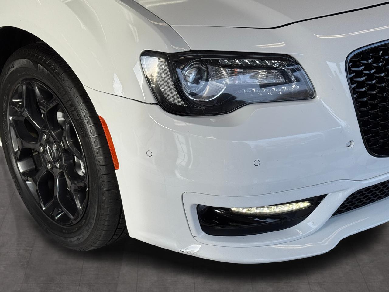 2023 Chrysler 300 300 Touring L AWD+Adaptive Cruise+Roof+Leather Photo111