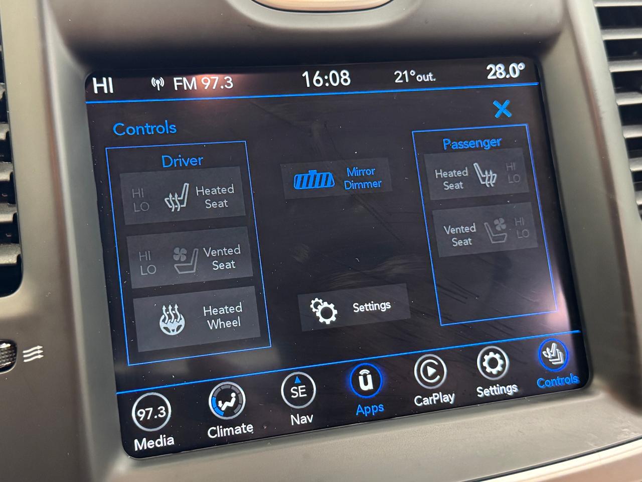 2023 Chrysler 300 300 Touring L AWD+Adaptive Cruise+Roof+Leather Photo38