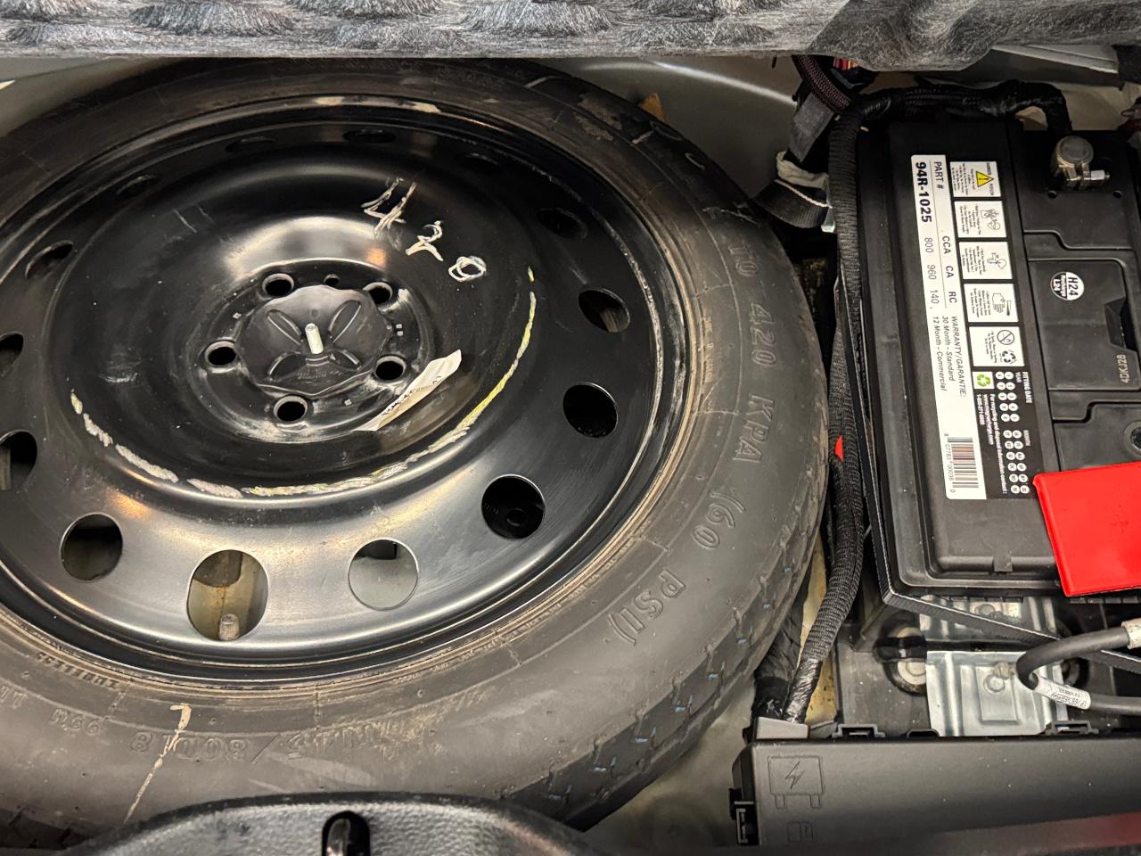 2023 Chrysler 300 300 Touring L AWD+Adaptive Cruise+Roof+Leather Photo61