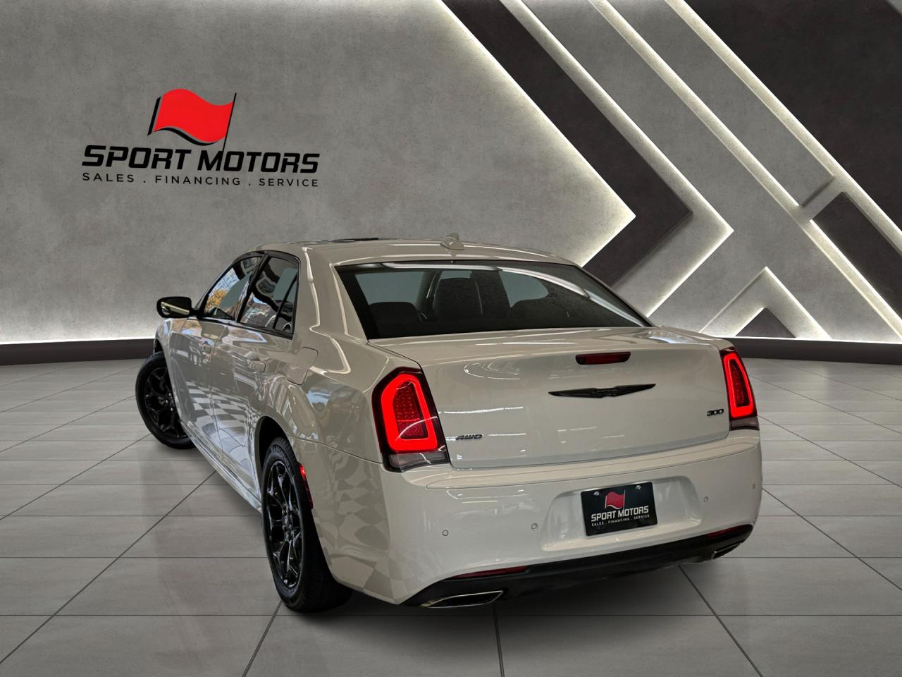 2023 Chrysler 300 300 Touring L AWD+Adaptive Cruise+Roof+Leather Photo