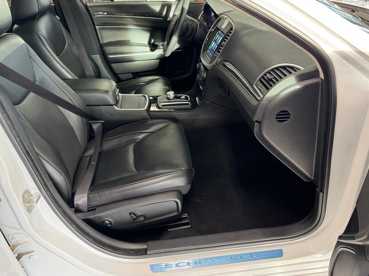 2023 Chrysler 300 300 Touring L AWD+Adaptive Cruise+Roof+Leather Photo92