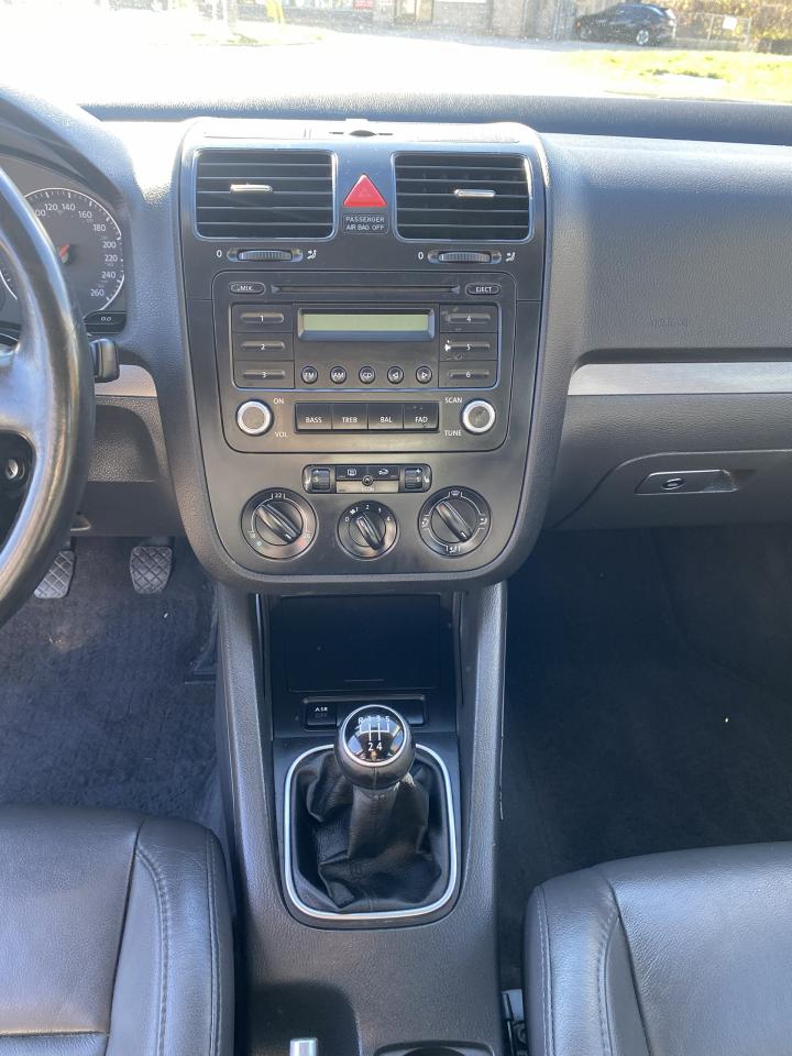 2006 Volkswagen Jetta 2.5L/Low KM/No Accident/Gas Saver/Leather/Roof - Photo #14