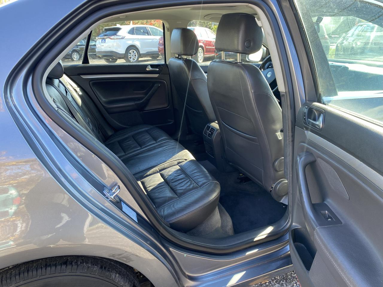 2006 Volkswagen Jetta 2.5L/Low KM/No Accident/Gas Saver/Leather/Roof - Photo #10