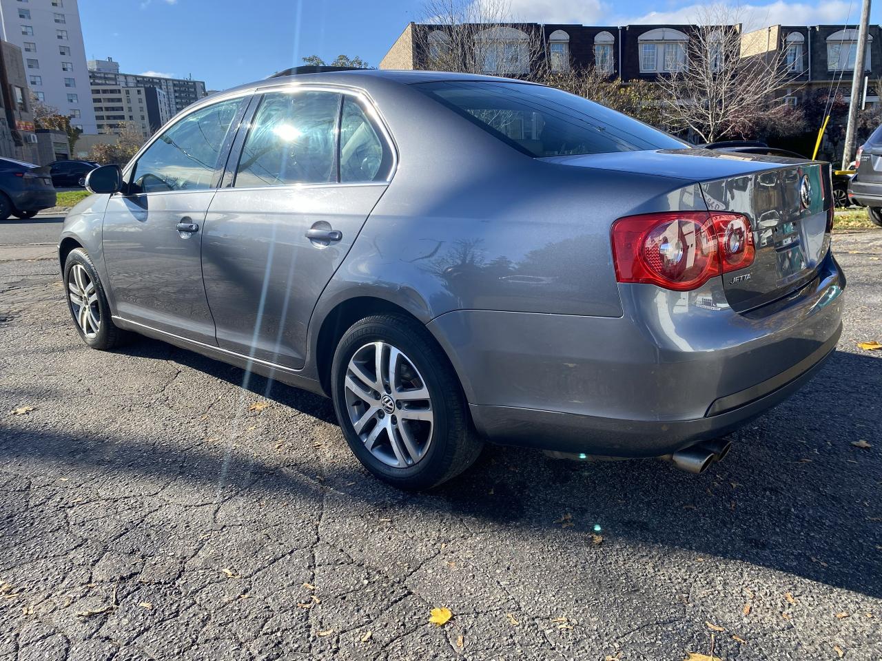2006 Volkswagen Jetta 2.5L/Low KM/No Accident/Gas Saver/Leather/Roof - Photo #8