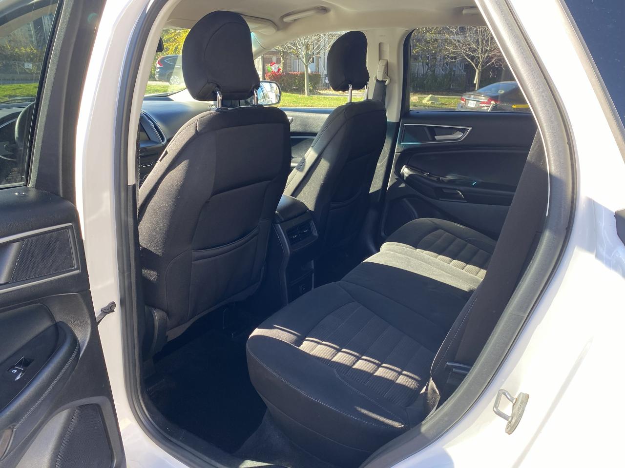 2017 Ford Edge SEL/Automatic/2.0L Gas Saver/Navi/Backup Camera - Photo #12