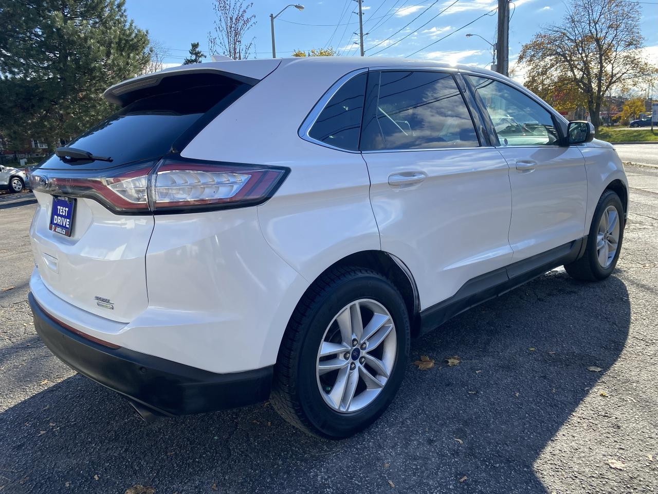 2017 Ford Edge SEL/Automatic/2.0L Gas Saver/Navi/Backup Camera - Photo #6