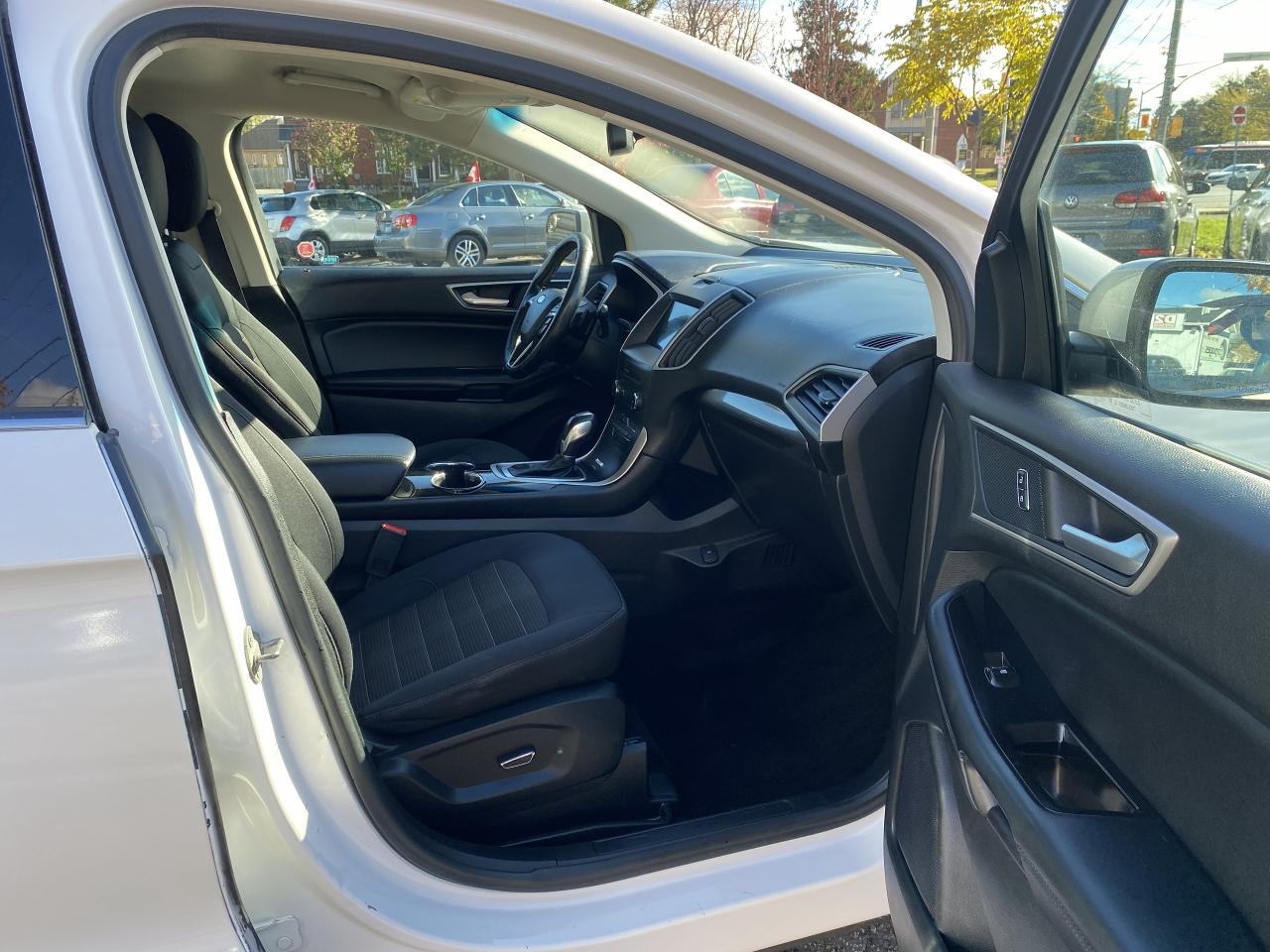 2017 Ford Edge SEL/Automatic/2.0L Gas Saver/Navi/Backup Camera - Photo #9