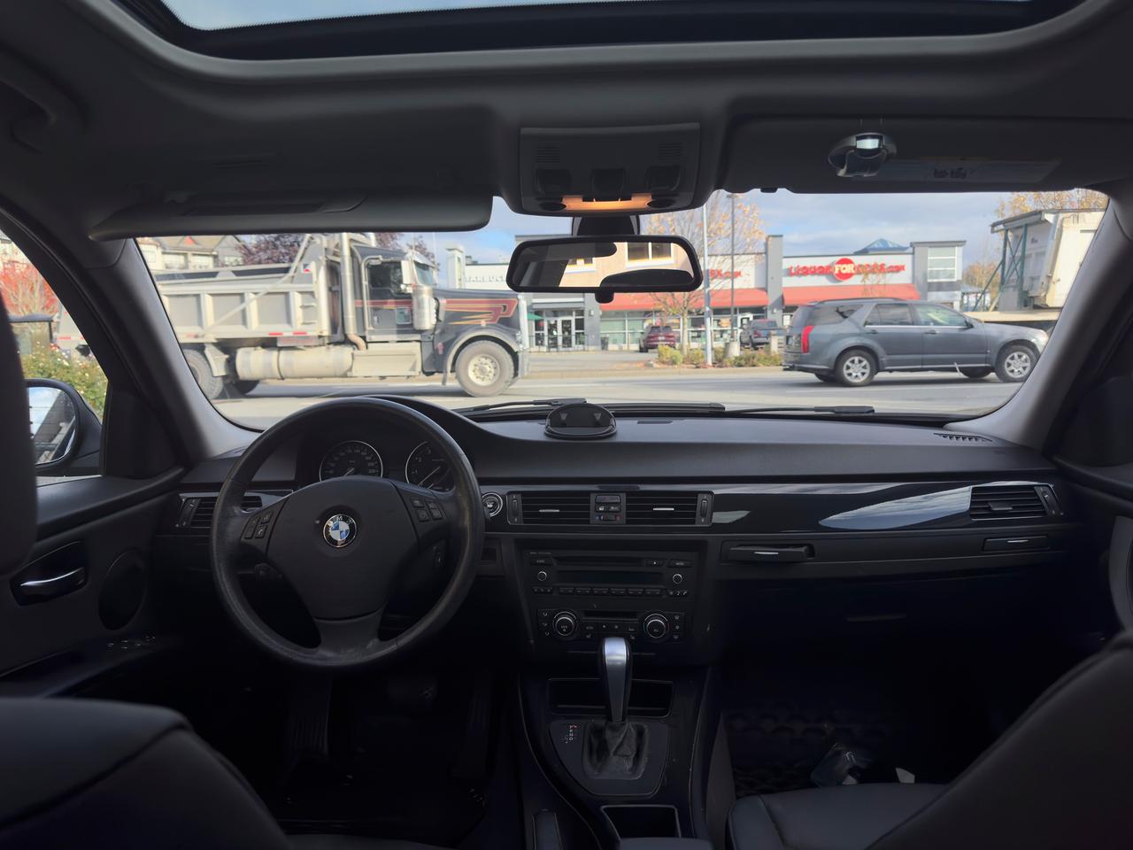 2011 BMW 3 Series 328i xDrive Executive Edition FINANCING AVAILABLE Photo10