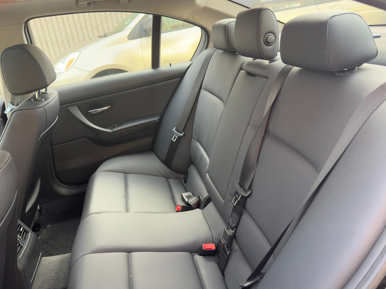 2011 BMW 3 Series 328i xDrive Executive Edition FINANCING AVAILABLE Photo15