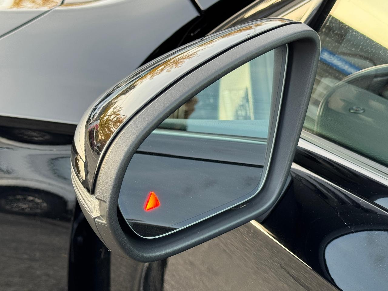 2019 Mercedes-Benz A-Class A 250 4MATIC+360 CAM+Roof+2 Tone+CLEAN CARFAX Photo3