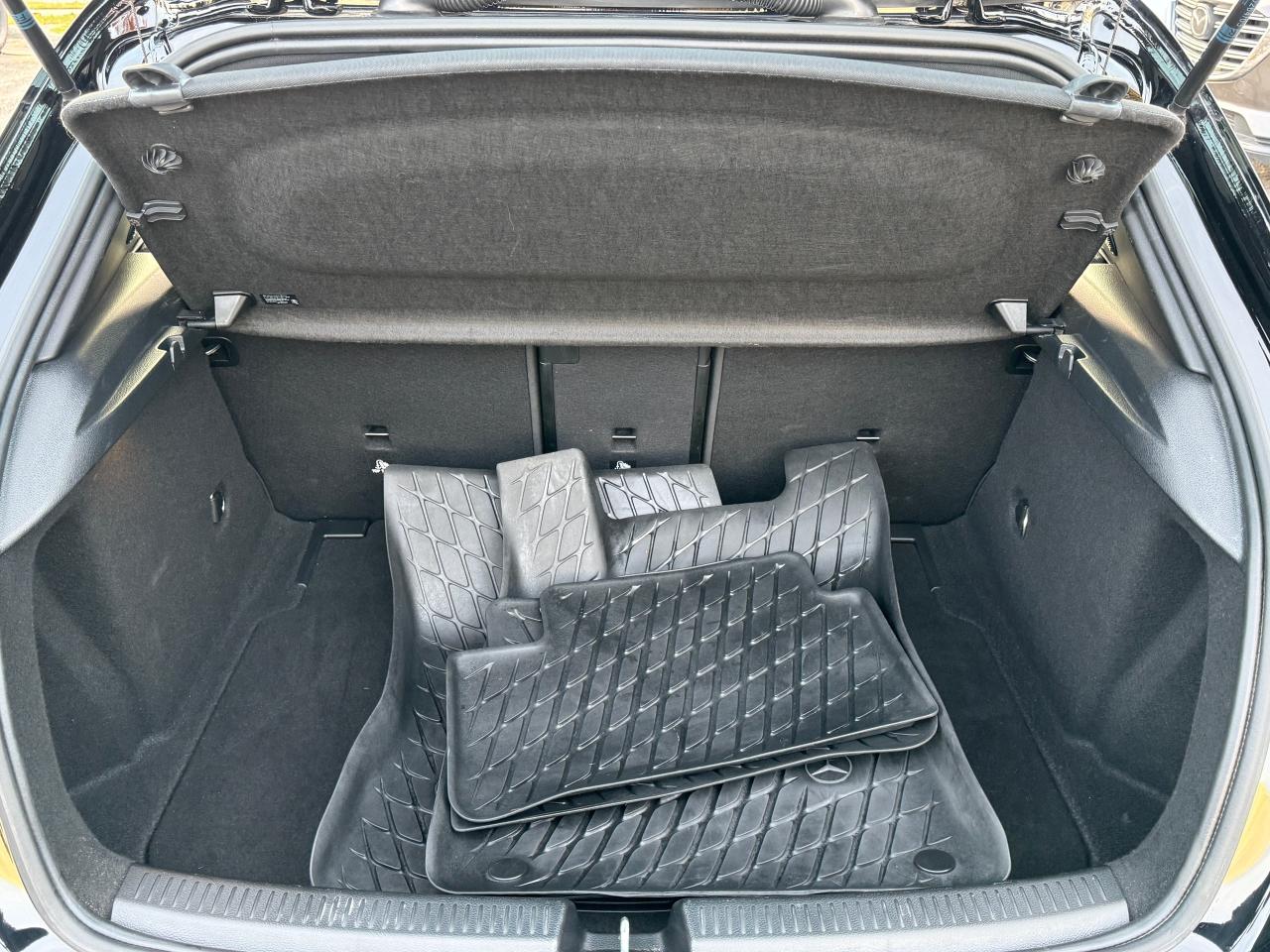 2019 Mercedes-Benz A-Class A 250 4MATIC+360 CAM+Roof+2 Tone+CLEAN CARFAX Photo27