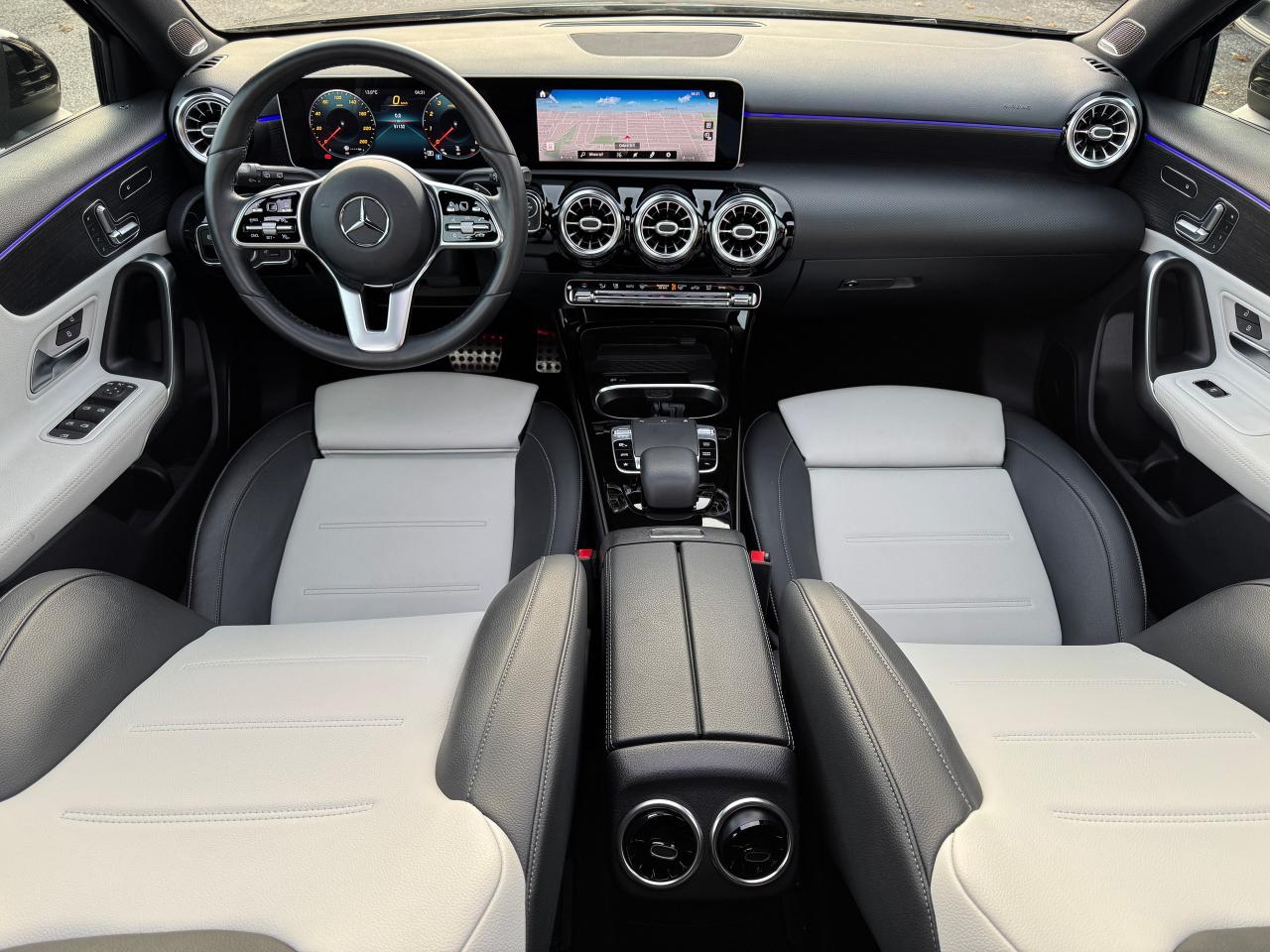 2019 Mercedes-Benz A-Class A 250 4MATIC+360 CAM+Roof+2 Tone+CLEAN CARFAX Photo2