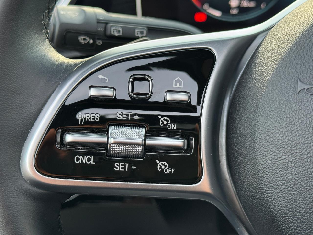 2019 Mercedes-Benz A-Class A 250 4MATIC+360 CAM+Roof+2 Tone+CLEAN CARFAX Photo46