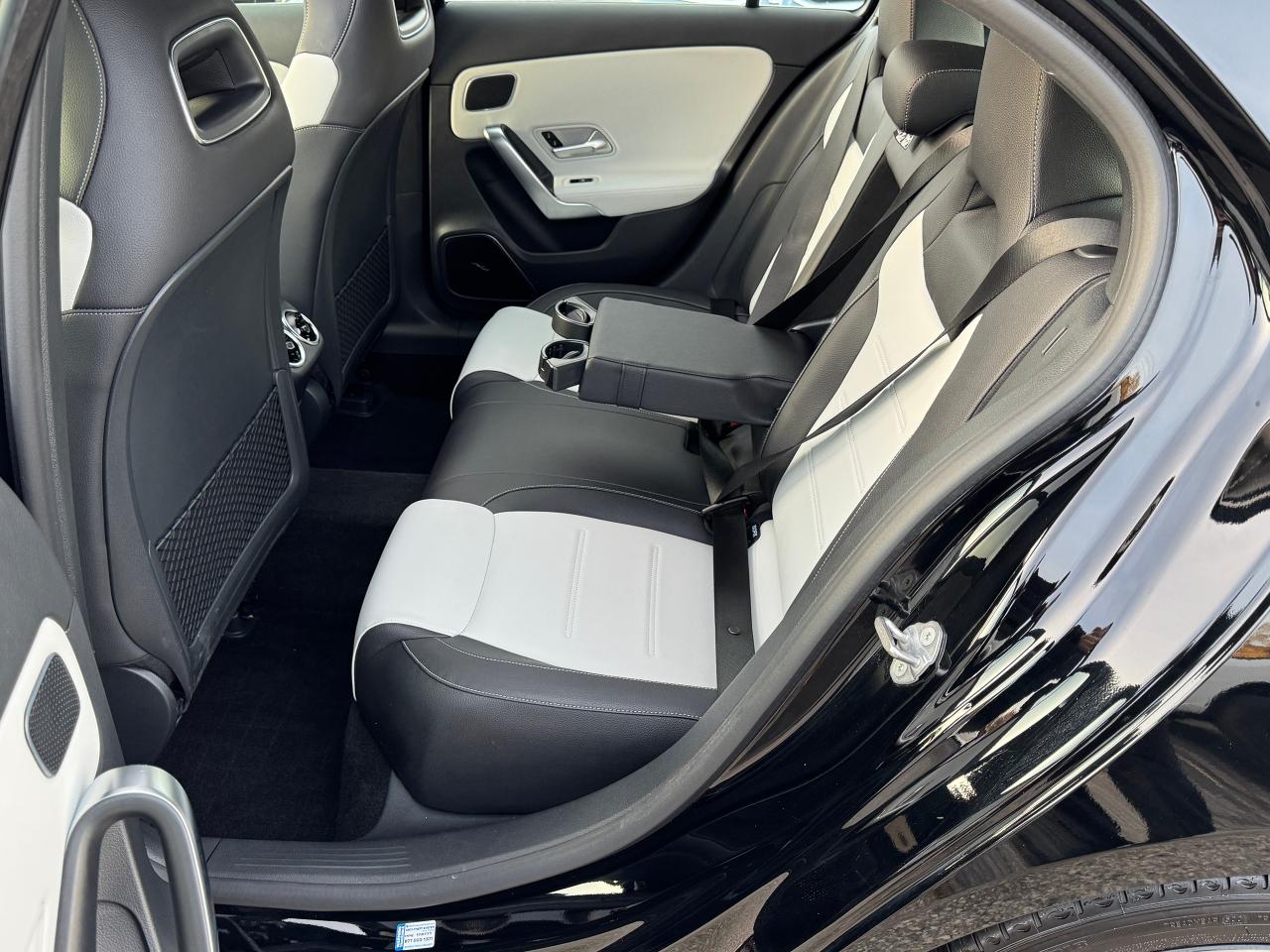 2019 Mercedes-Benz A-Class A 250 4MATIC+360 CAM+Roof+2 Tone+CLEAN CARFAX Photo25