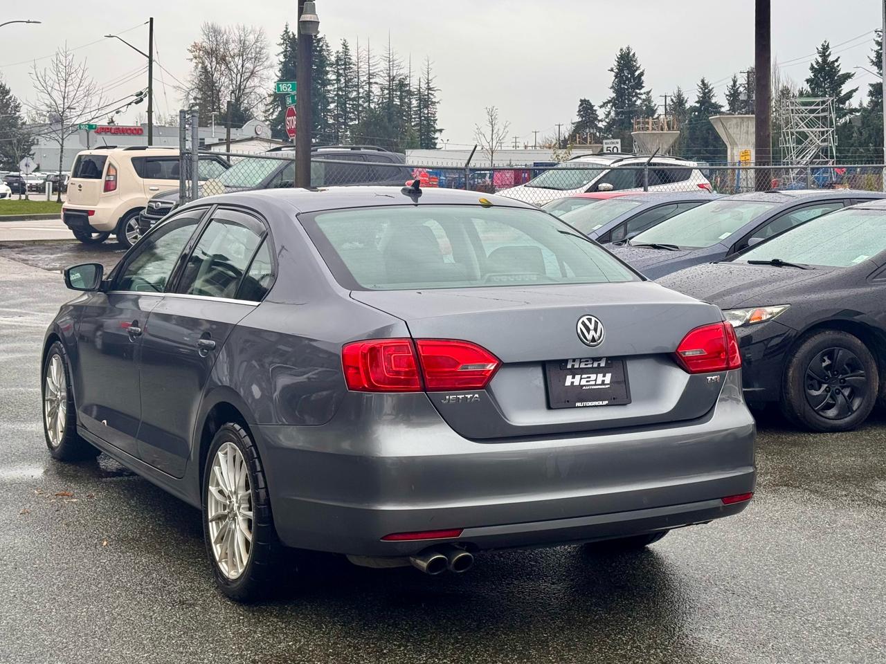 2014 Volkswagen Jetta Highline FINANCING AVAILABLE Photo7