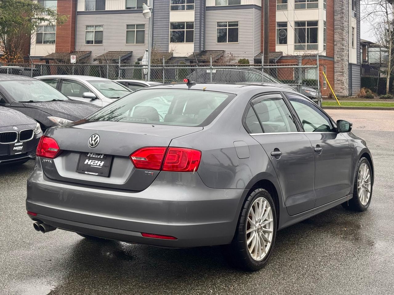 2014 Volkswagen Jetta Highline FINANCING AVAILABLE Photo5