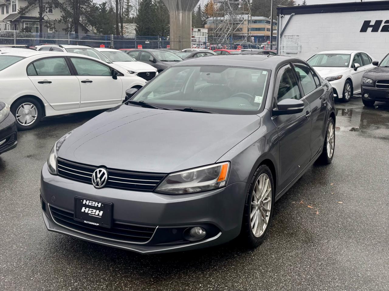 2014 Volkswagen Jetta Highline FINANCING AVAILABLE Photo1